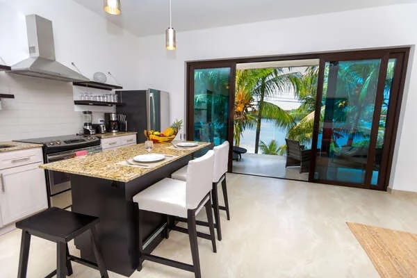 Bella Luna Beach House 1 Bedroom 2nd Floor