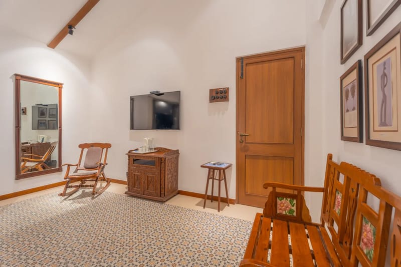 Image 6 of the property