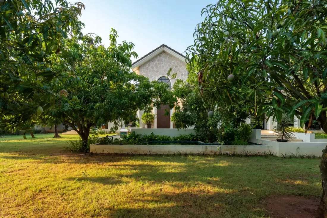 Image 6 of the property
