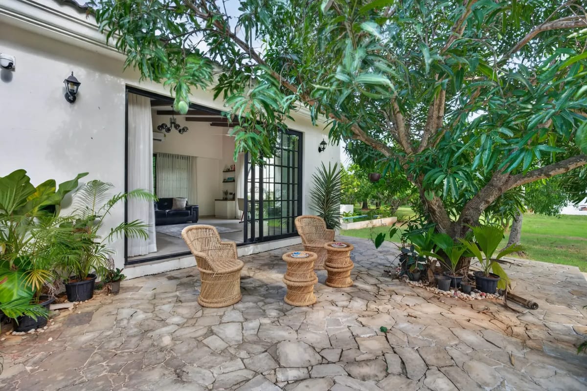 Image 5 of the property