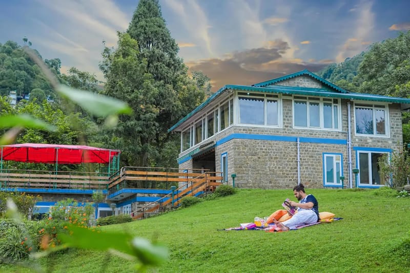 Kasauli Estate: Royalty