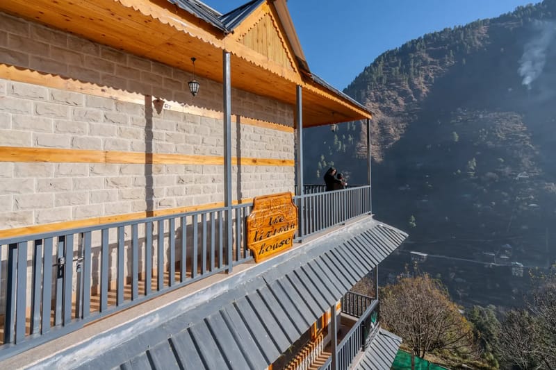 The Tirthan House ~ Vistas desde la terraza