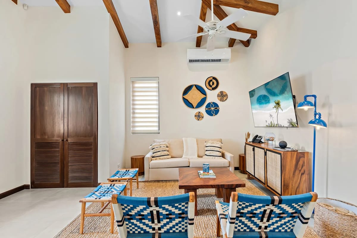 207 Plaza Pienza