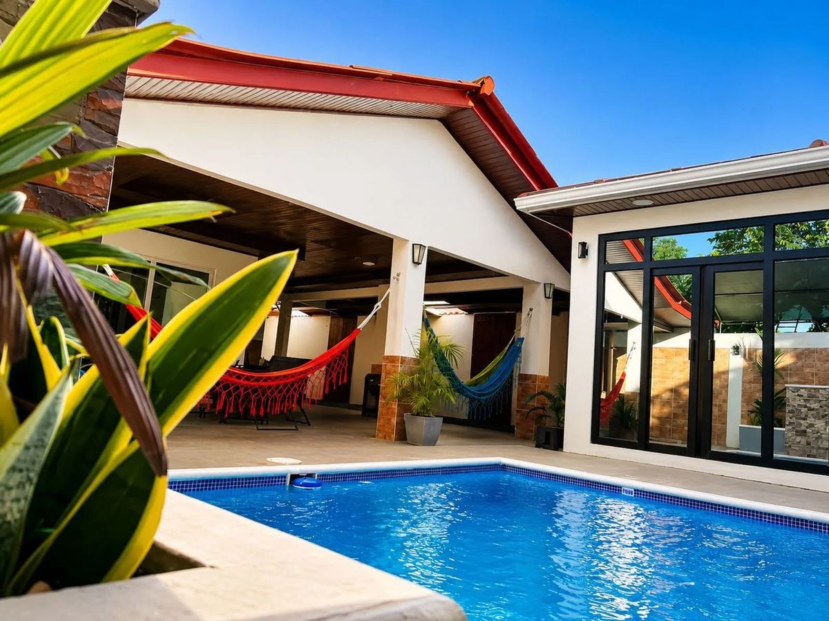 Private Pool | Garden & BBQ | Full House