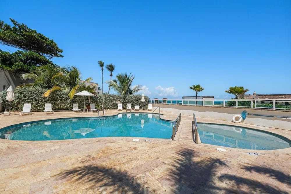 Piscina comunitaria