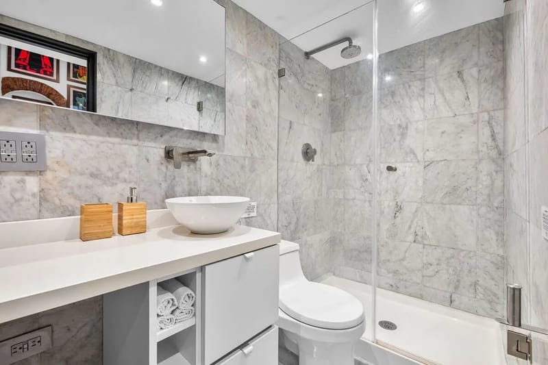 Limpieza impecable: disfruta de la sencillez y luminosidad de esta área.