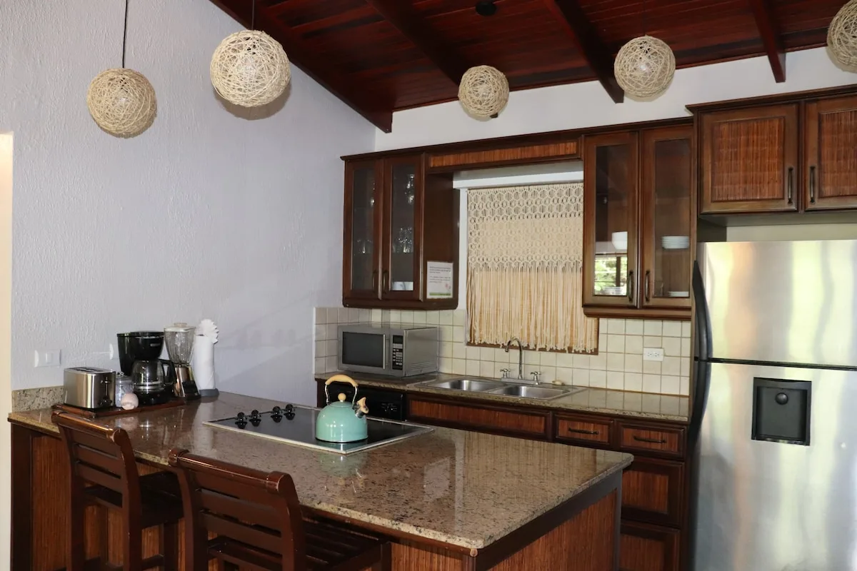 Fully equipped kitchen