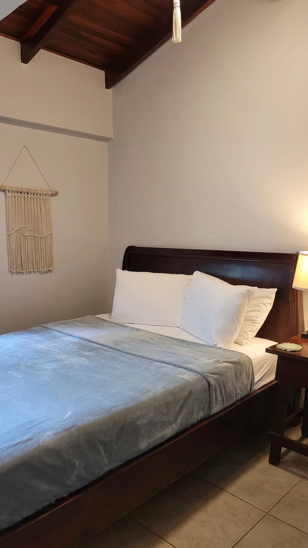 Segundo dormitorio con cama queen size