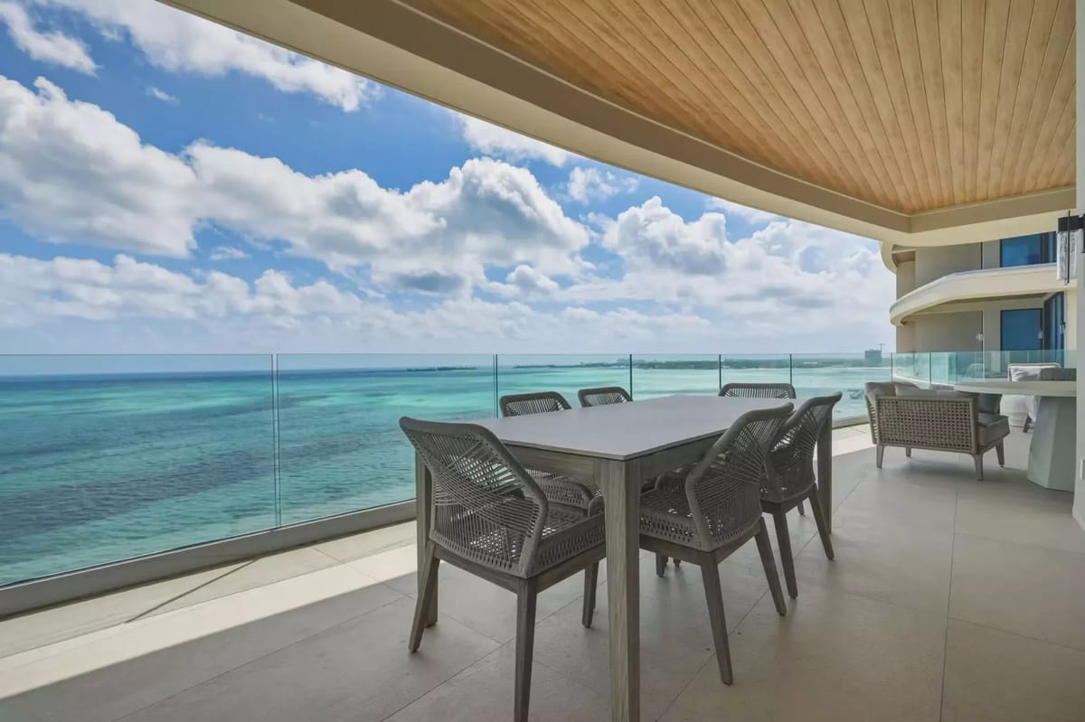 Aqualina Penthouse 1102