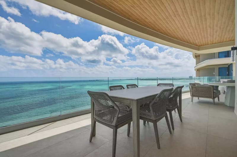 Aqualina Penthouse 1102