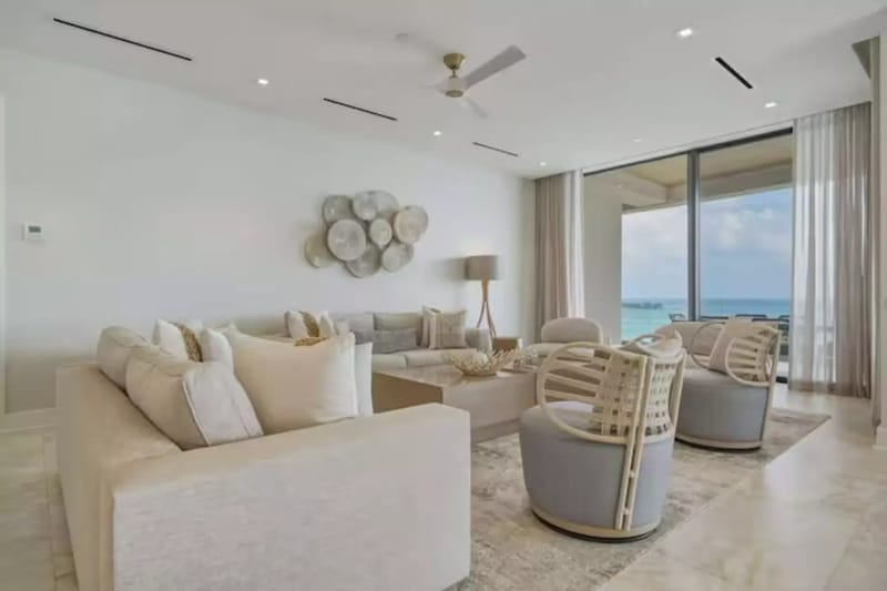 Aqualina Penthouse 1102