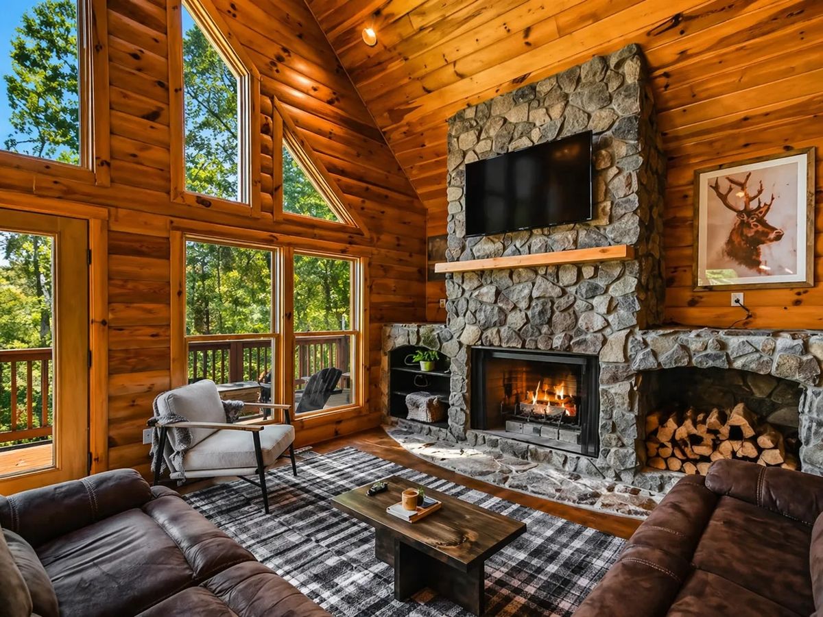 Views for Days | Log Retreat Hot Tub Theater Sauna