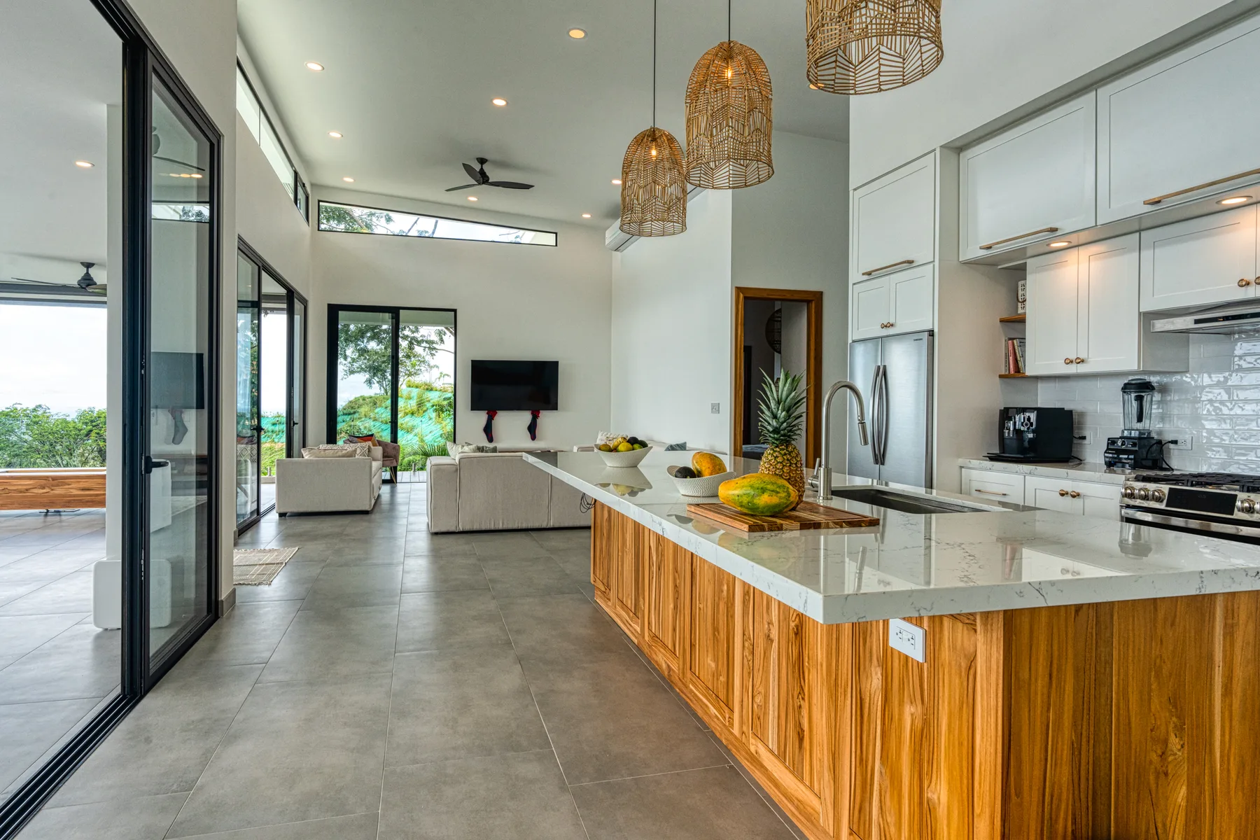 Kitchen with island